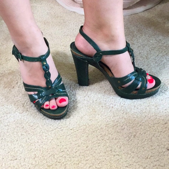 Frye Green Leather T-Strap Heels - Picture 3 of 12